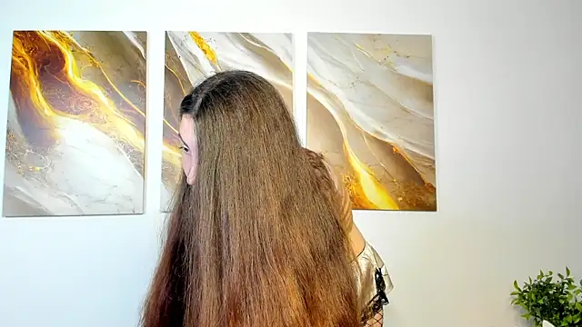 Snapshot of LiraRevery chatting on 11-25-25, 03:28 LiraRevery online show from 11-25-25, 03:28