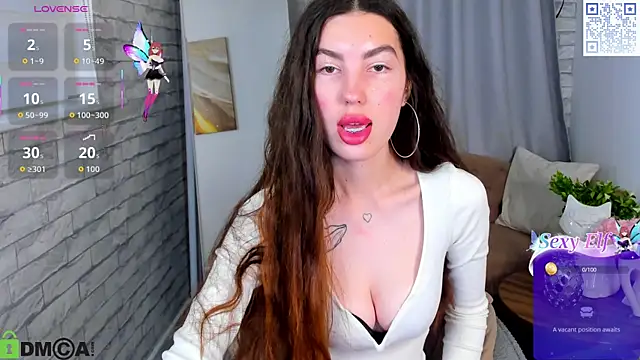 LiraRevery online show from 12-18-25, 11:11