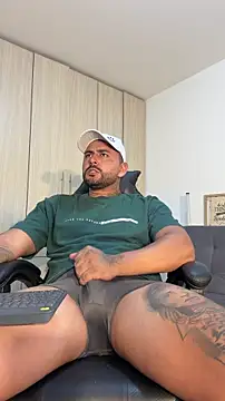 Snapshot of david10kc chatting on 11-28-25, 03:20 david10kc online show from 11-28-25, 03:20