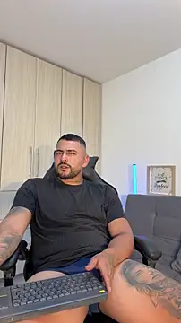 Snapshot of david10kc chatting on 12-02-25, 03:01 david10kc online show from 12-02-25, 03:01