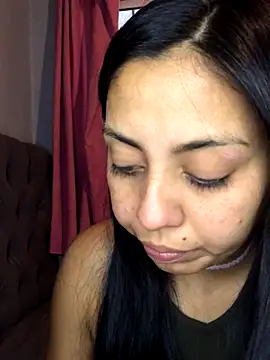 Snapshot of velvetcurvy chatting on 12-16-25, 06:13 velvetcurvy online show from 12-16-25, 06:13