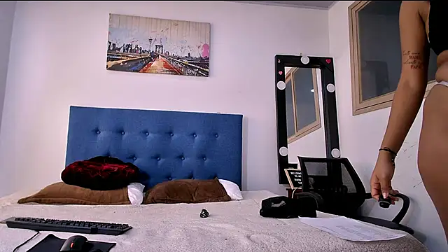 Snapshot of Shara_Soul chatting on 12-02-25, 02:34 Shara Soul online show from 12-02-25, 02:34