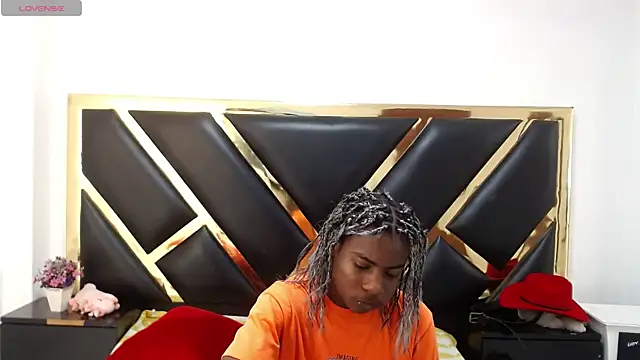 NoahJhonson69 online show from 06-07-26, 11:36