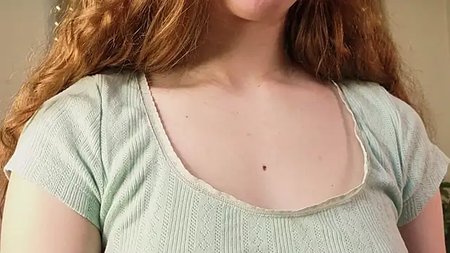 Snapshot of SudieNatera chatting on 11-24-25, 06:46 SudieNatera online show from 11-24-25, 06:46