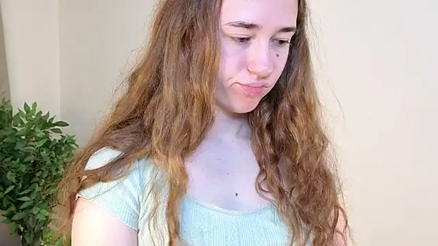 Snapshot of SudieNatera chatting on 11-26-25, 05:19 SudieNatera online show from 11-26-25, 05:19