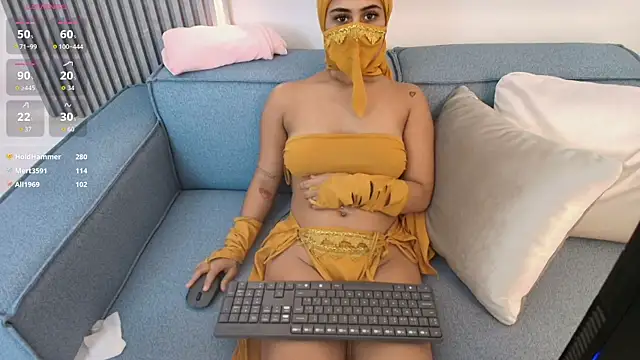 Snapshot of Natash_khalal chatting on 12-15-25, 07:29 Natash khalal online show from 12-15-25, 07:29