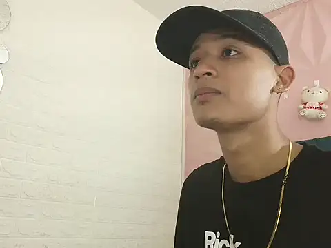 willytal2025 online show from 12-22-25, 02:03