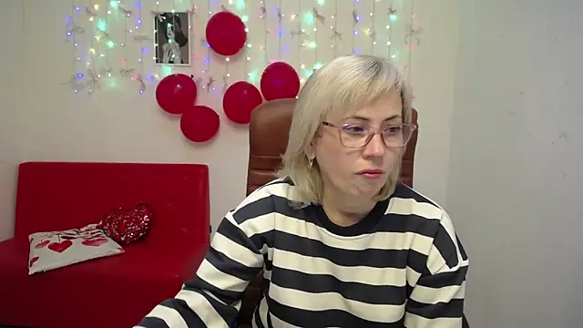 LaurenWishy online show from 01-17-26, 06:07