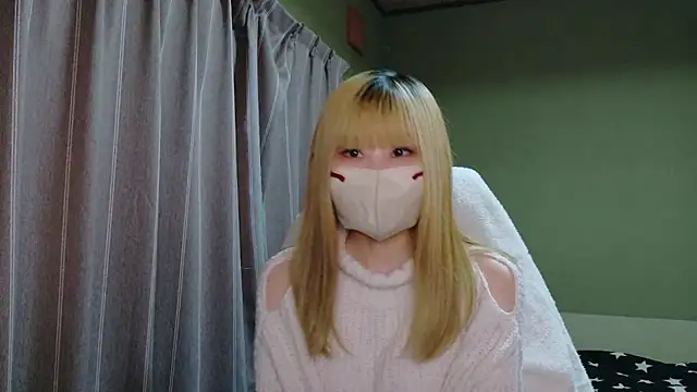 Snapshot of miyu0003 chatting on 11-22-25, 11:09 miyu0003 online show from 11-22-25, 11:09