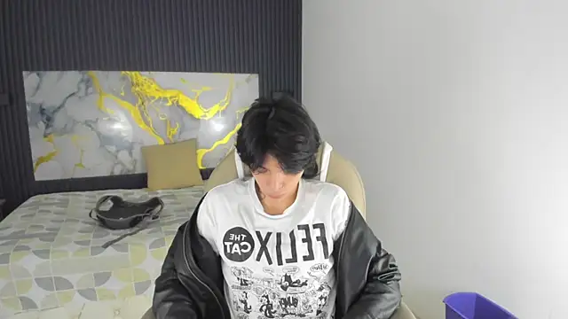 Snapshot of Sylasfrost chatting on 12-04-25, 07:33 Sylasfrost online show from 12-04-25, 07:33