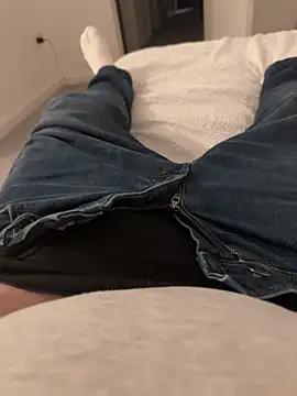 -bfc1882- online show from 02-23-26, 06:27