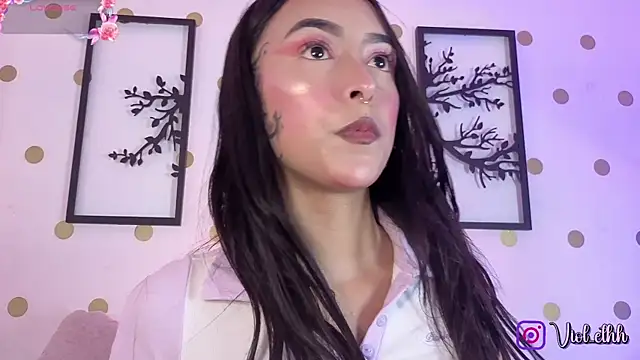 Violeth 00 online show from 06-18-26, 04:44