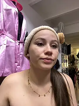 MiaWhiteBunny online show from 04-24-26, 07:16