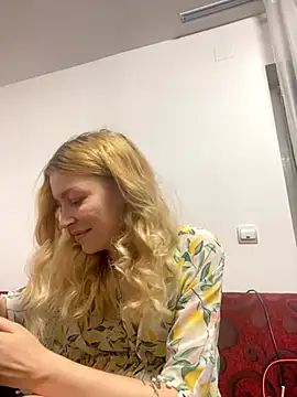 Snapshot of LexiSlimVIbe chatting on 12-03-25, 09:24 LexiSlimVIbe online show from 12-03-25, 09:24