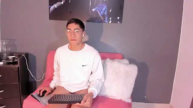 ATLASVANDRAKE online show from 12-21-25, 12:18