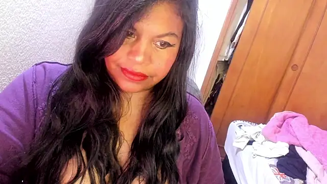 ebonycamelia online show from 04-25-26, 09:01