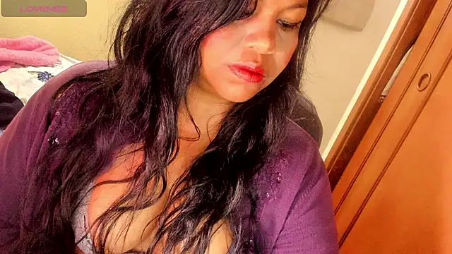 ebonycamelia online show from 07-12-26, 12:07