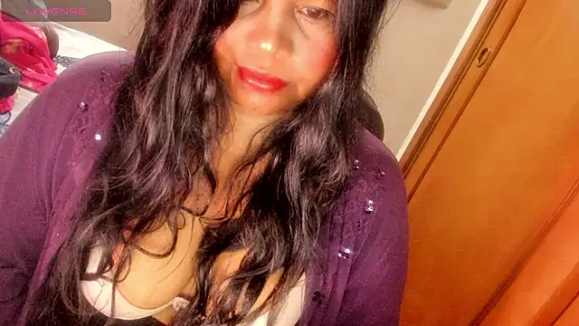 ebonycamelia online show from 07-25-26, 09:51