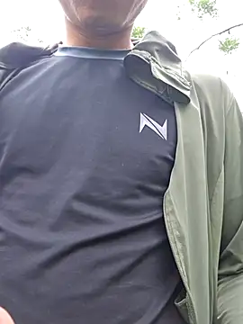 Snapshot of huykkk99 chatting on 03-09-26, 02:04 huykkk99 online show from 03-09-26, 02:04