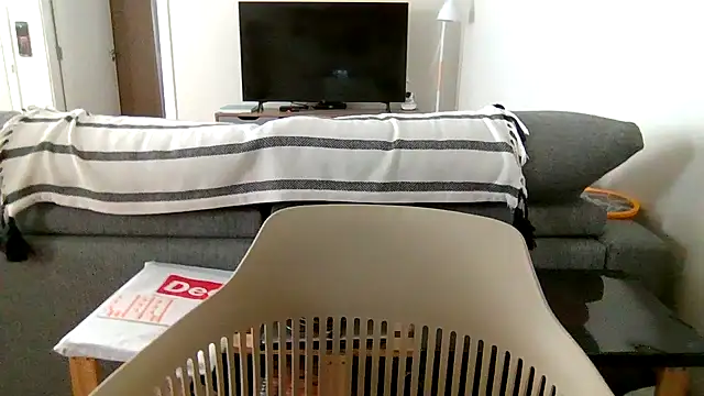 Snapshot of xxxluana chatting on 12-03-25, 04:16 xxxluana online show from 12-03-25, 04:16