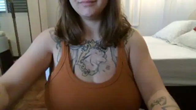 xxxluana online show from 12-18-25, 02:12