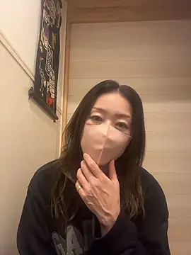 Snapshot of ---AN--- chatting on 12-15-25, 02:54 ---AN--- online show from 12-15-25, 02:54