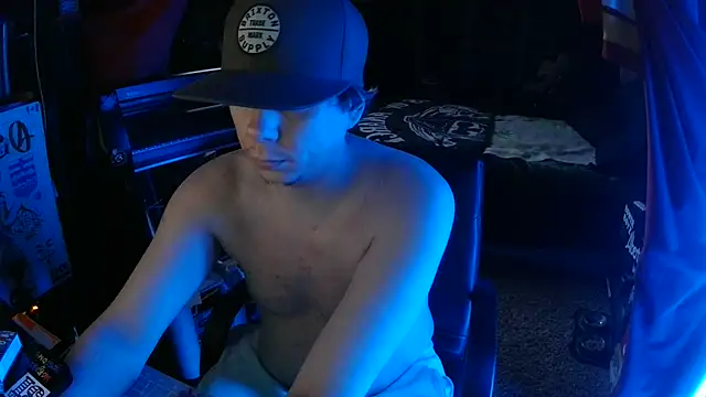 Snapshot of Bowerboi chatting on 11-20-25, 11:59 Bowerboi online show from 11-20-25, 11:59