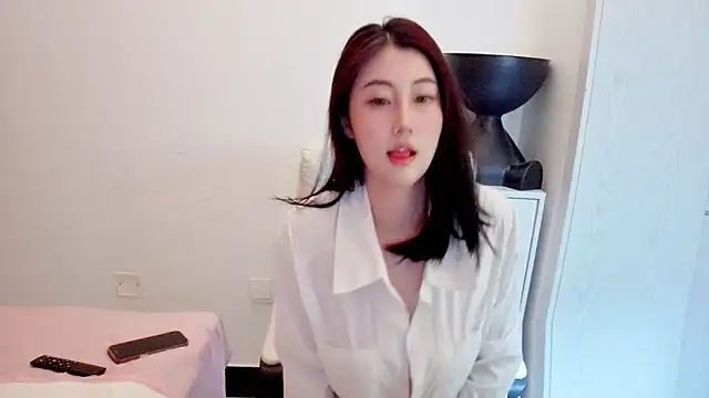 XIAOFENG-2025 online show from 12-22-25, 08:44