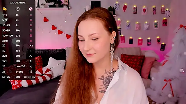 Snapshot of velvet_cherry_ chatting on 12-20-25, 08:54 velvet cherry online show from 12-20-25, 08:54