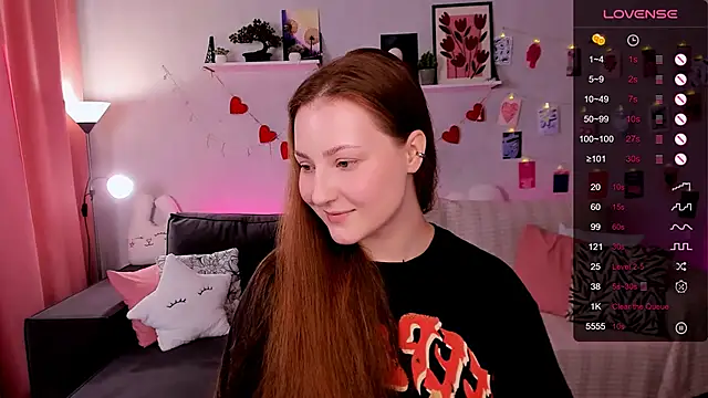 velvet cherry  online show from 04-17-26, 09:01