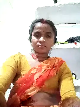 Snapshot of Hot_erion chatting on 11-22-25, 03:44 Hot erion online show from 11-22-25, 03:44