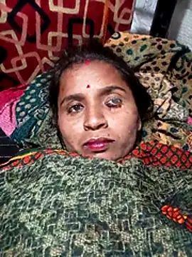 Snapshot of Hot_erion chatting on 12-16-25, 04:23 Hot erion online show from 12-16-25, 04:23