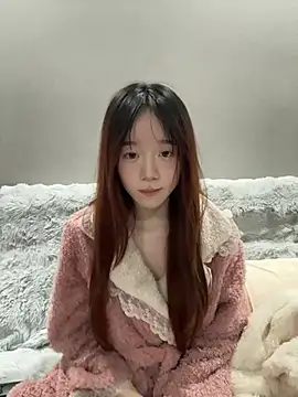 Snapshot of Lgirl-520 chatting on 01-14-26, 02:44 Lgirl-520 online show from 01-14-26, 02:44