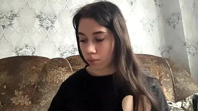 Snapshot of DebbiGoodknight chatting on 12-02-25, 09:25 DebbiGoodknight online show from 12-02-25, 09:25