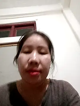 Snapshot of Reema_143 chatting on 11-25-25, 01:55 Reema 143 online show from 11-25-25, 01:55