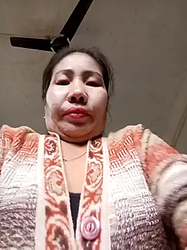 Snapshot of Reema_143 chatting on 12-04-25, 04:44 Reema 143 online show from 12-04-25, 04:44