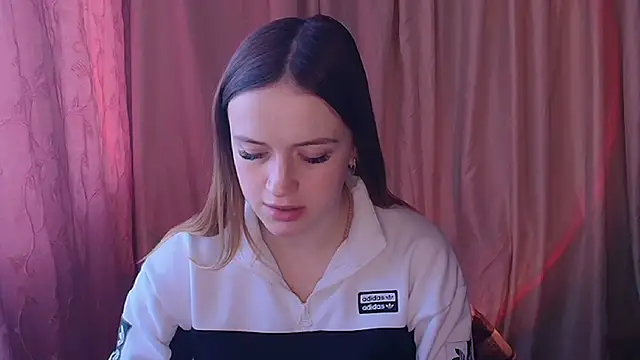 Illa May online show from 02-28-26, 11:33