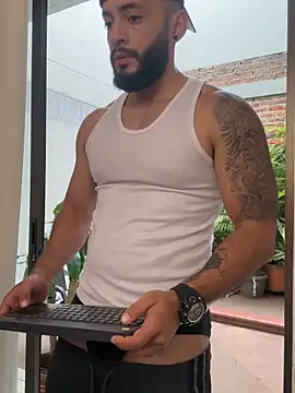 Mike savage3 online show from 04-25-26, 12:19