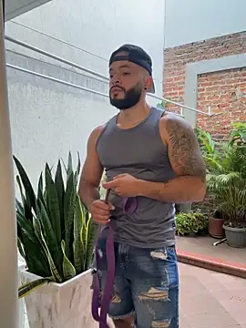 Mike savage3 online show from 04-28-26, 12:21