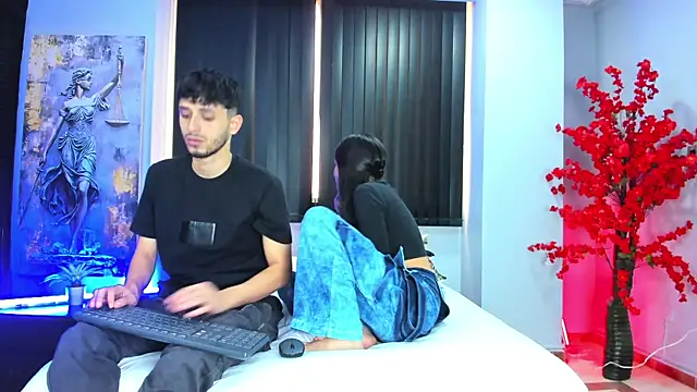 dracke and zara online show from 04-13-26, 01:16