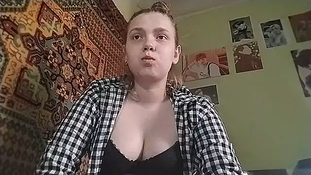 KikiBang online show from 04-27-26, 08:34