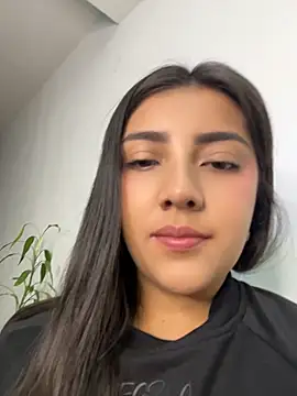 Snapshot of Sammyy_torres chatting on 06-25-26, 04:23 Sammyy torres online show from 06-25-26, 04:23
