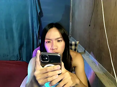 saucy elj online show from 05-04-26, 07:43