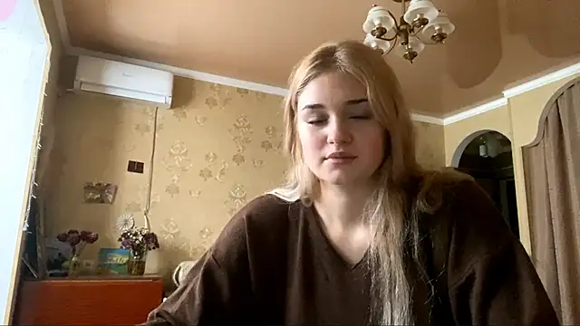 Snapshot of Malley_Saunds chatting on 12-04-25, 08:45 Malley Saunds online show from 12-04-25, 08:45