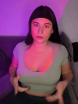 Snapshot of KimberlyBlue chatting on 12-16-25, 04:45 KimberlyBlue online show from 12-16-25, 04:45