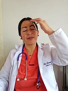 Snapshot of JustSamantha_ chatting on 12-03-25, 01:31 JustSamantha online show from 12-03-25, 01:31