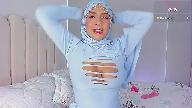 Amira-Zahra online show from 03-17-26, 06:33