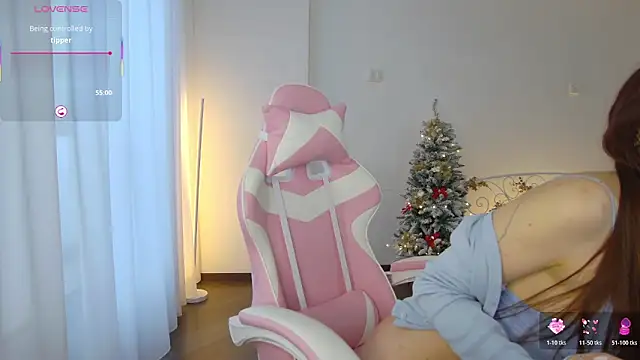 Snapshot of NamiHatter chatting on 12-16-25, 07:46 NamiHatter online show from 12-16-25, 07:46