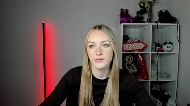 EvelynBlond online show from 06-12-26, 12:37