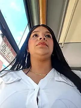 Layla-daring online show from 12-19-25, 06:59